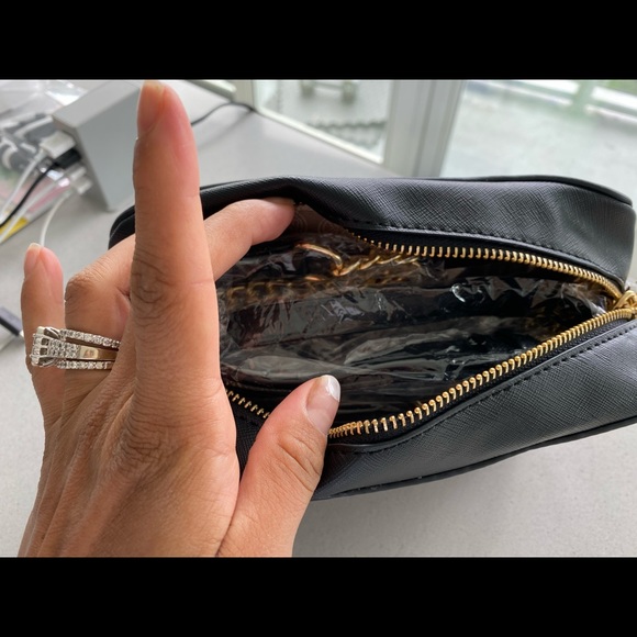 NWOT- Micheal Kors purse - Picture 3 of 6